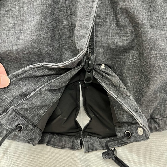 EUC Women's Aritzia Community Paradigm Down Parka Gray Hooded Coat, Size M - Picture 5 of 14